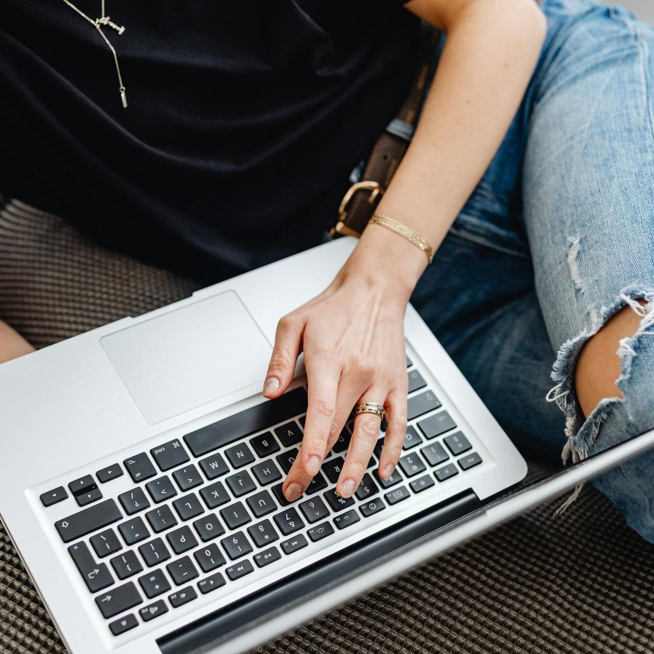 reading-email